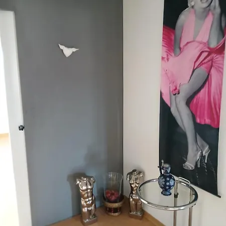 Apartamento Für Montuere